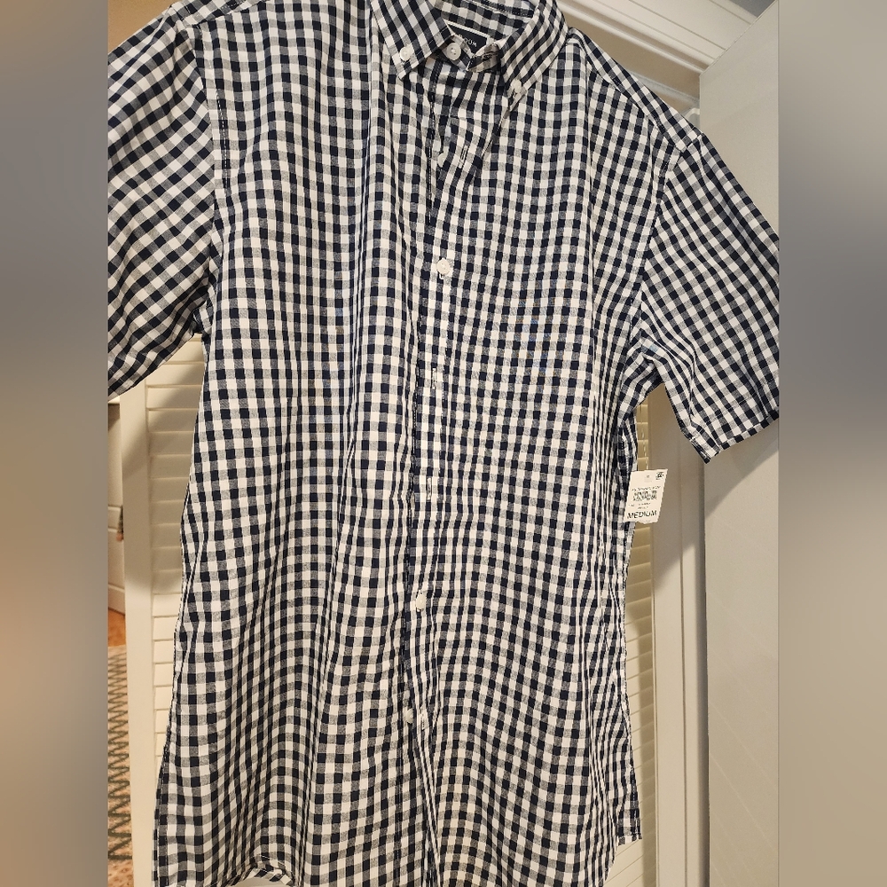 NWT Club Room mens short sleeve collar button up shirt checkered medium